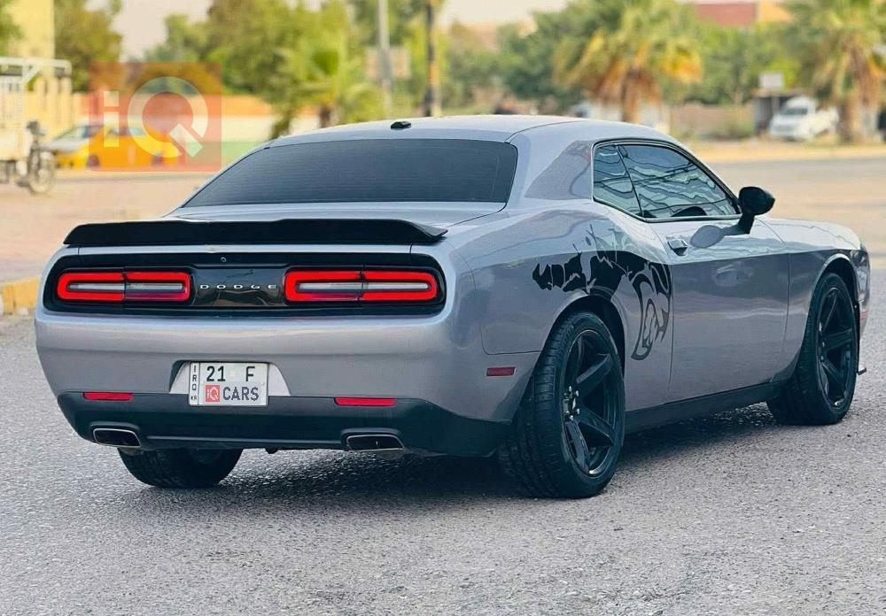 Dodge Challenger